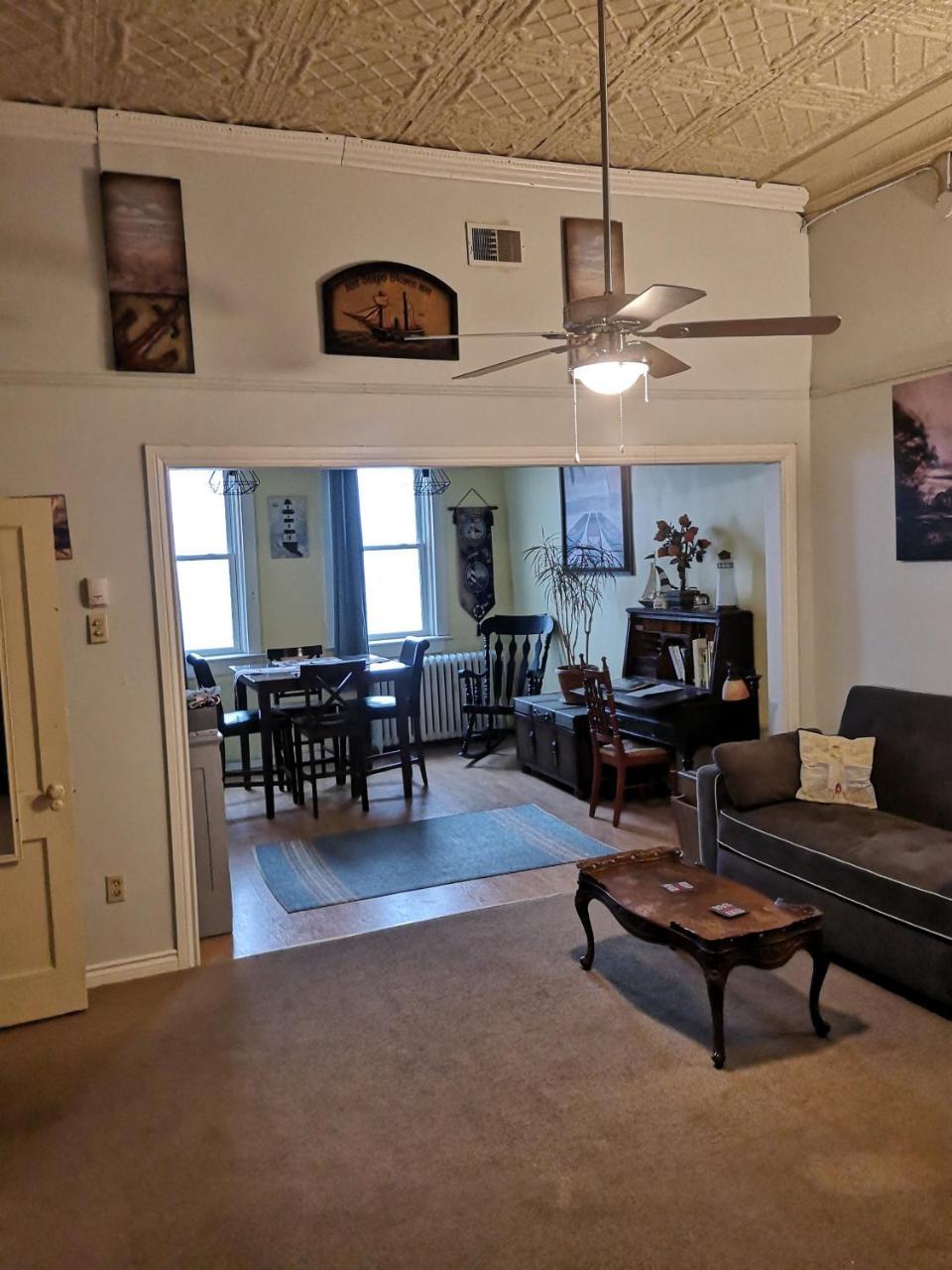 Canalside Restaurant, Inn & Kitchen Store Port Colborne Bagian luar foto
